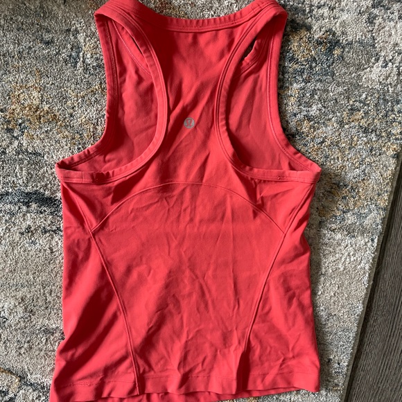 Lululemon running tank, align material, size 4 - Picture 2 of 3